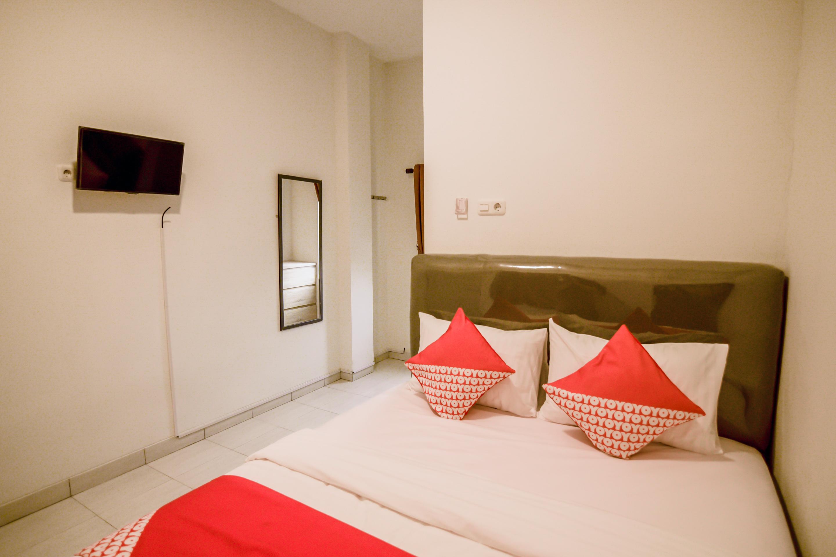 Oyo 183 The Pipe House Hotel Palembang Kültér fotó