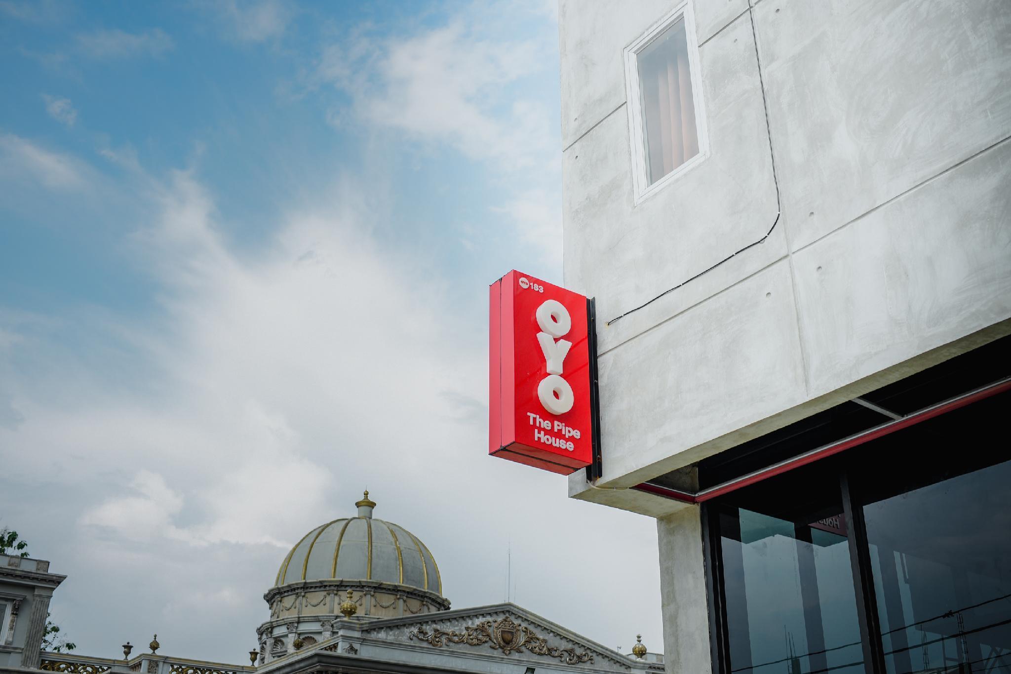 Oyo 183 The Pipe House Hotel Palembang Kültér fotó