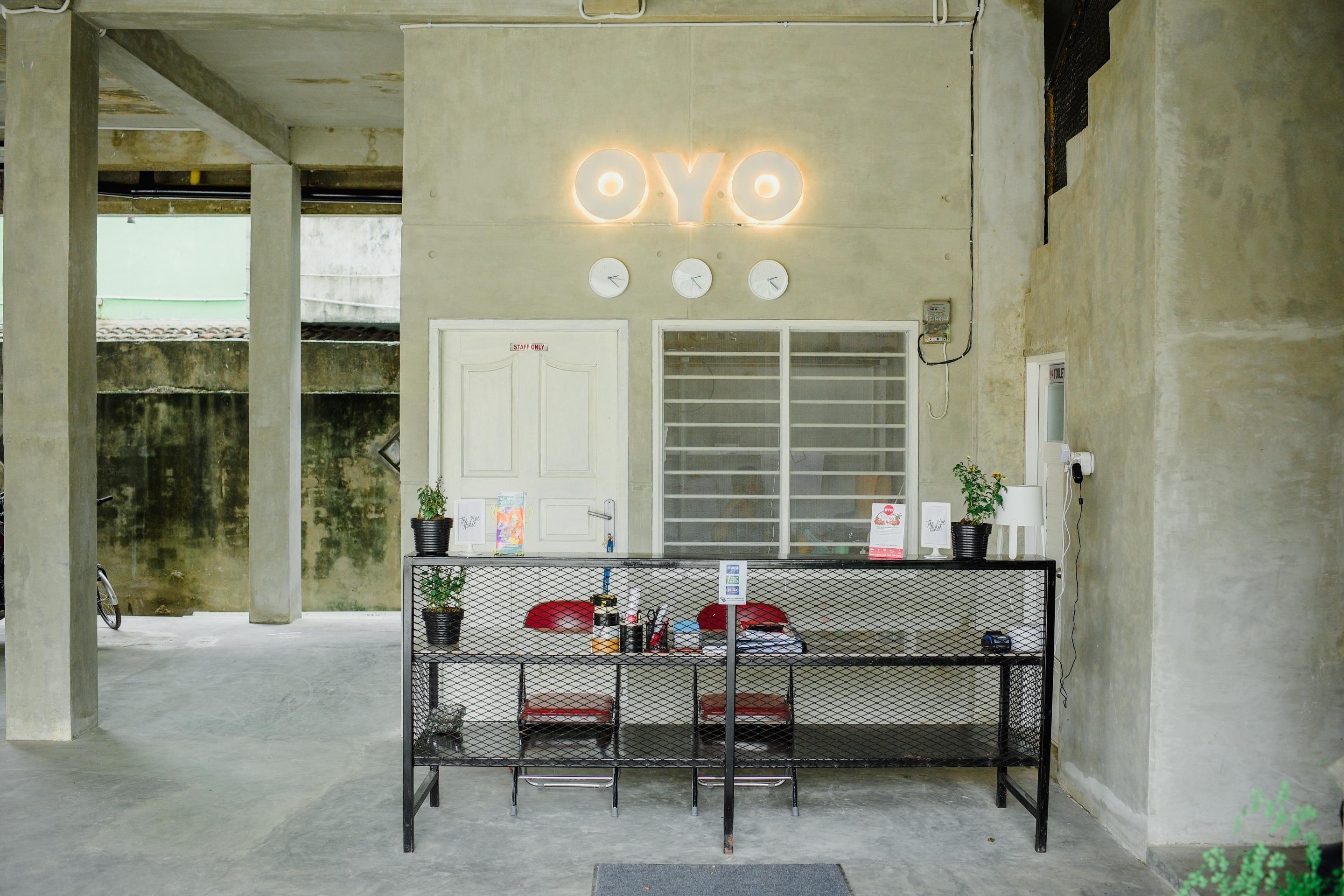 Oyo 183 The Pipe House Hotel Palembang Kültér fotó