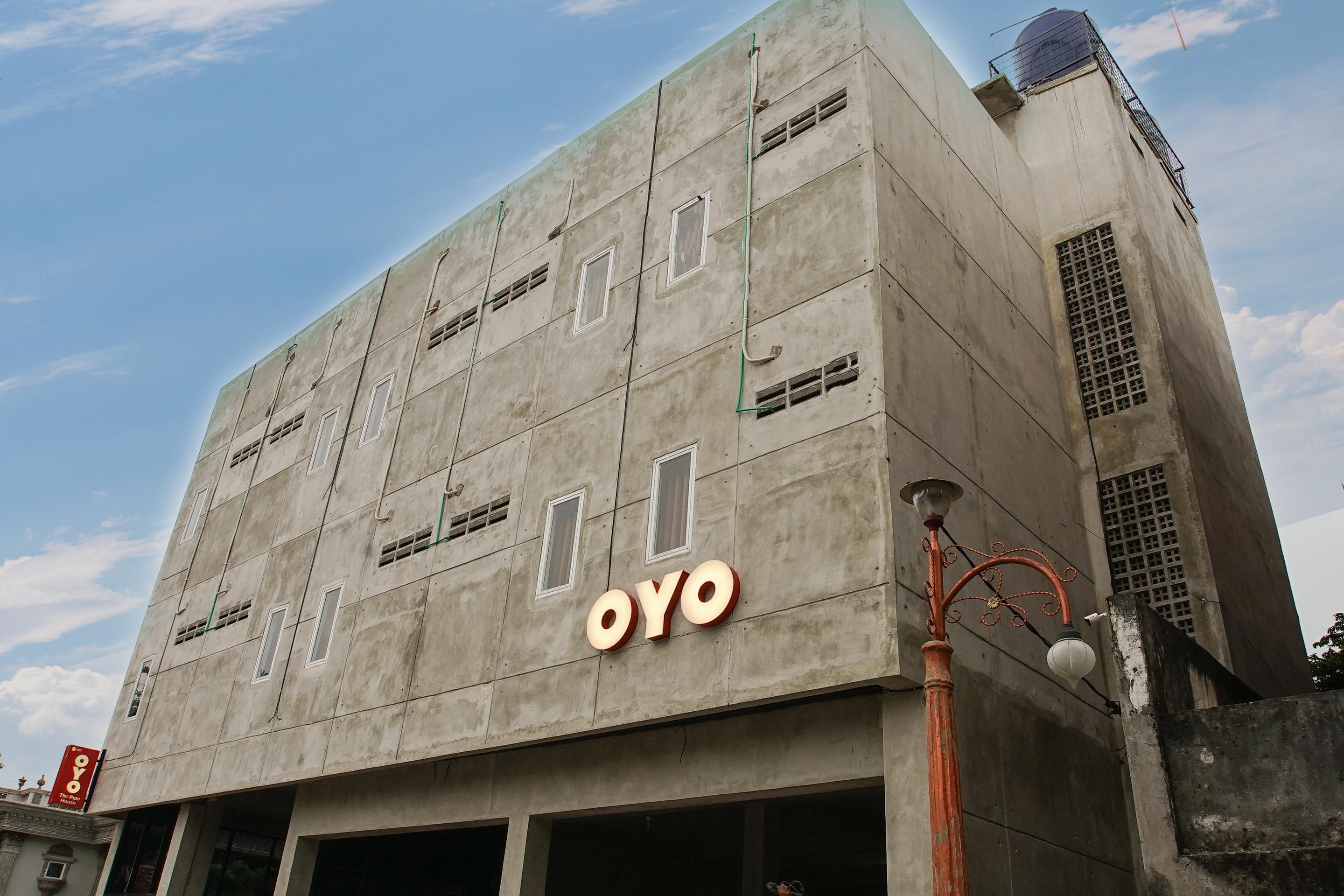 Oyo 183 The Pipe House Hotel Palembang Kültér fotó